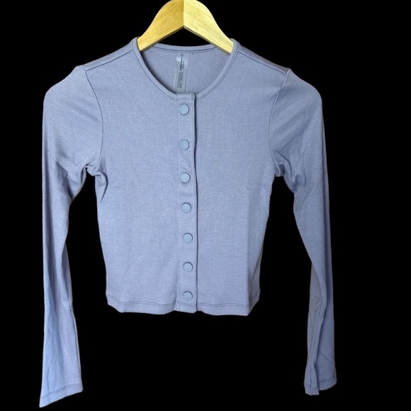 Outdoor Voices Cozy Ribbed Cropped Cardigan in Earl Grey Lavender XS NWT - Picture 2 of 5